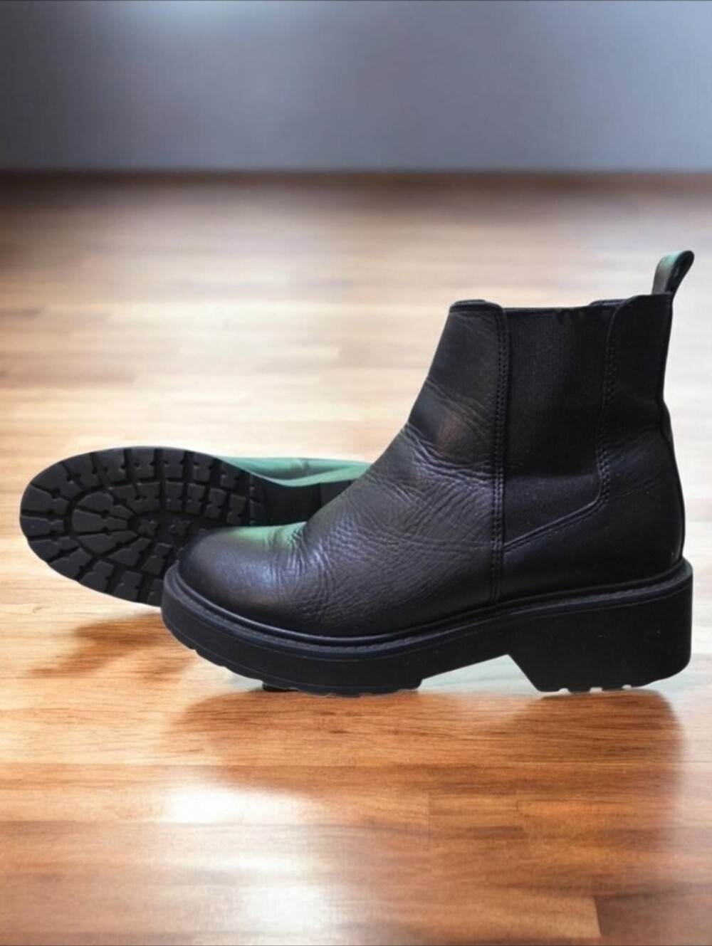 Steve Madden Black Leather Platform Chelsea Ankle Boots Size 8M